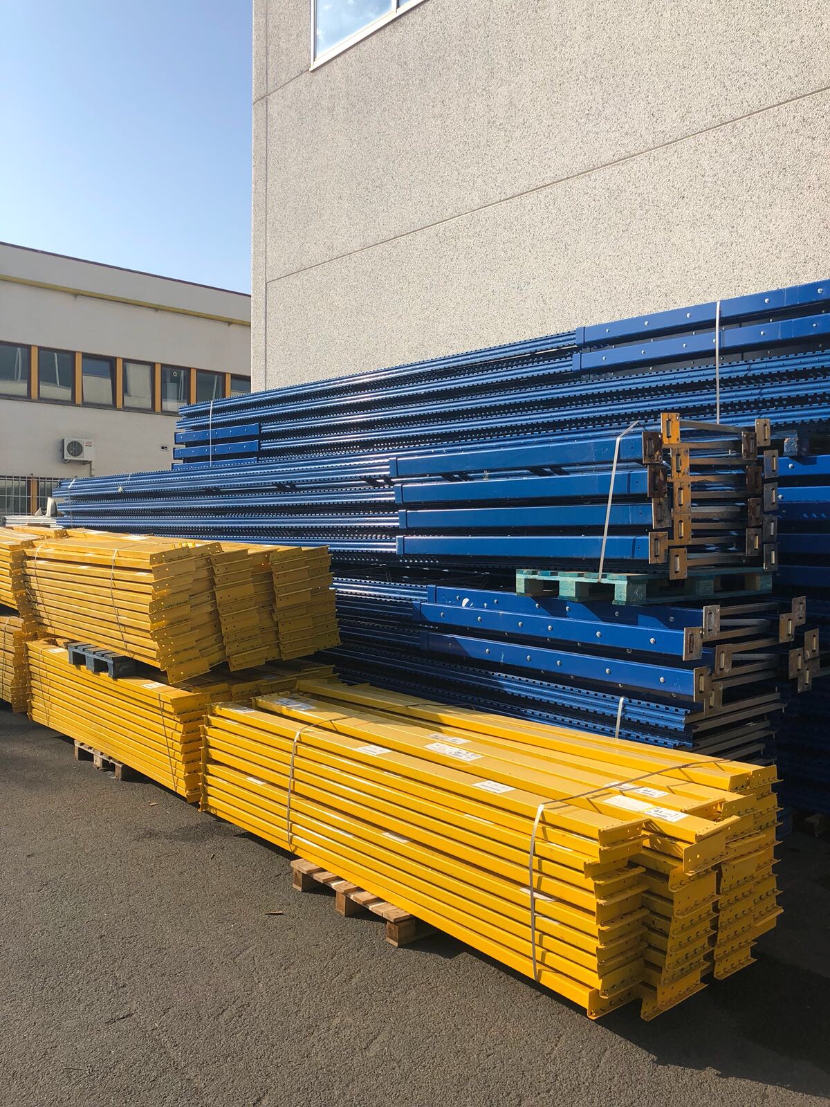 SCAFFALATURE PORTA PALLET